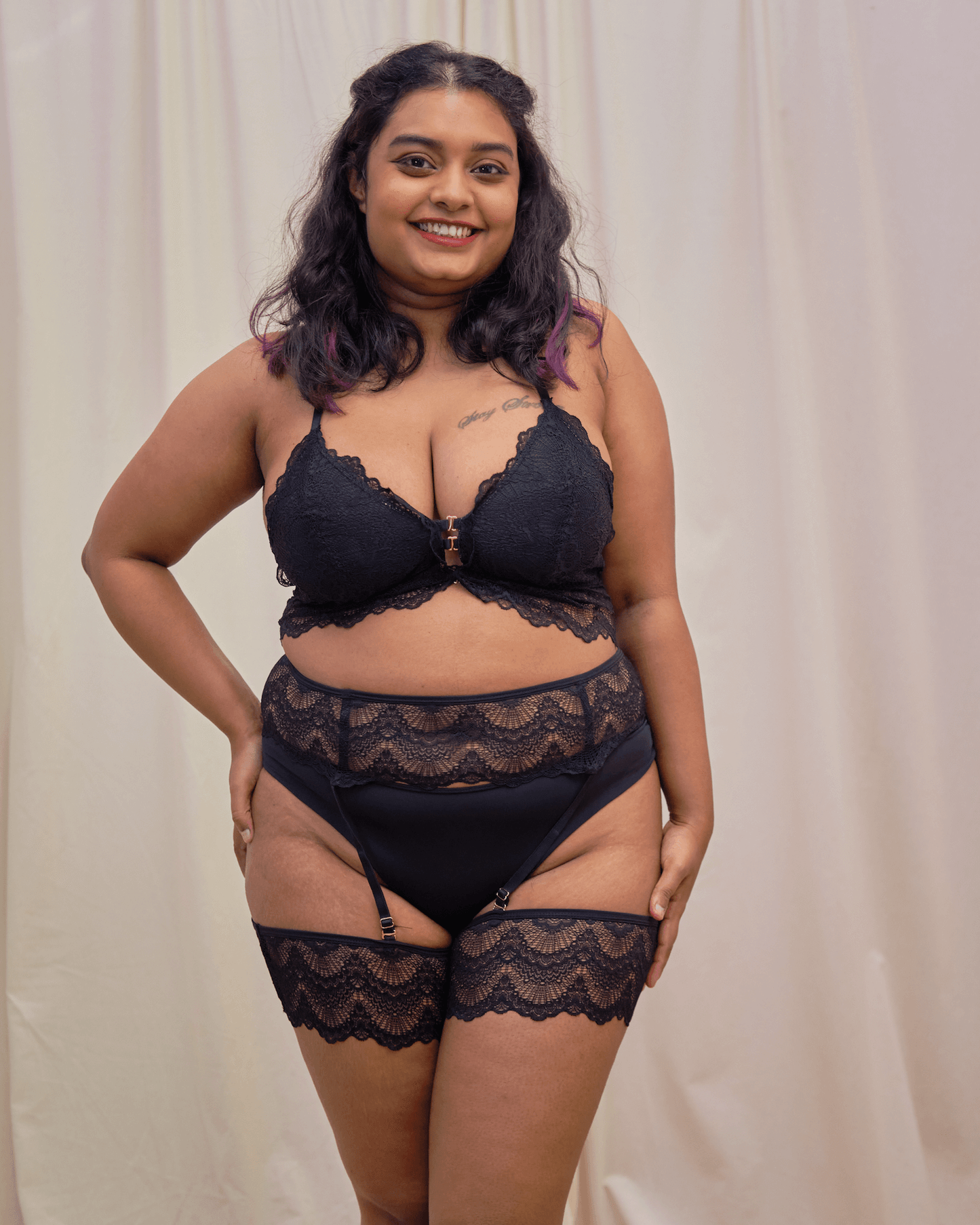 best wishes front close midi bralette in onyx