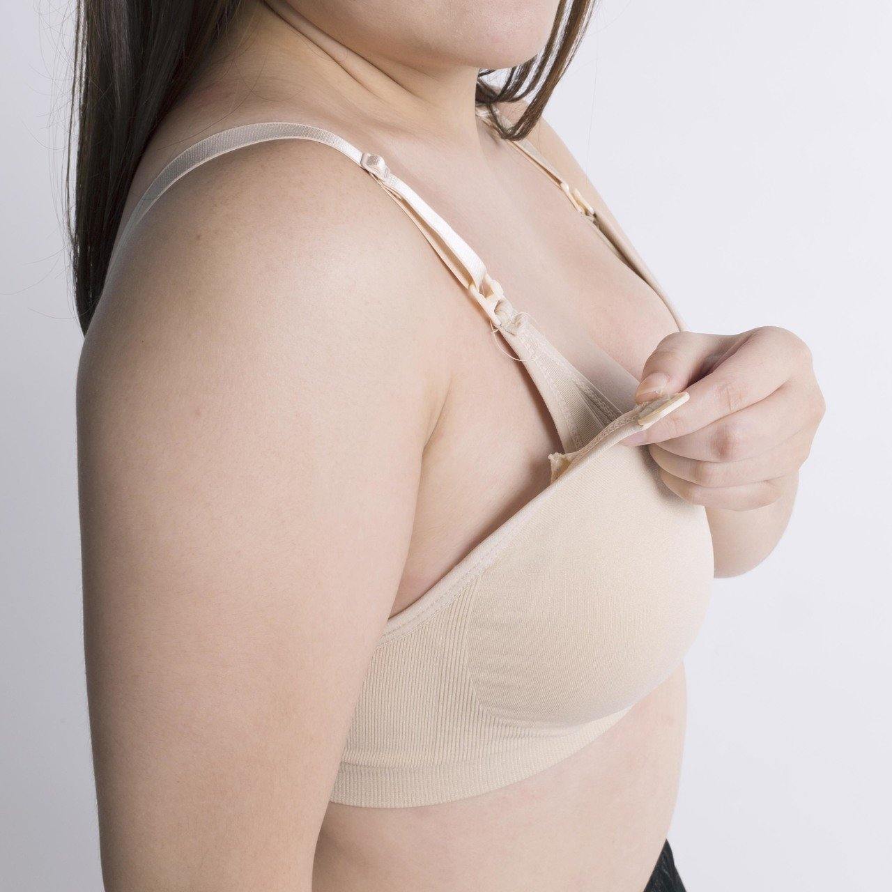 the stay close padded hands free pumping bralette