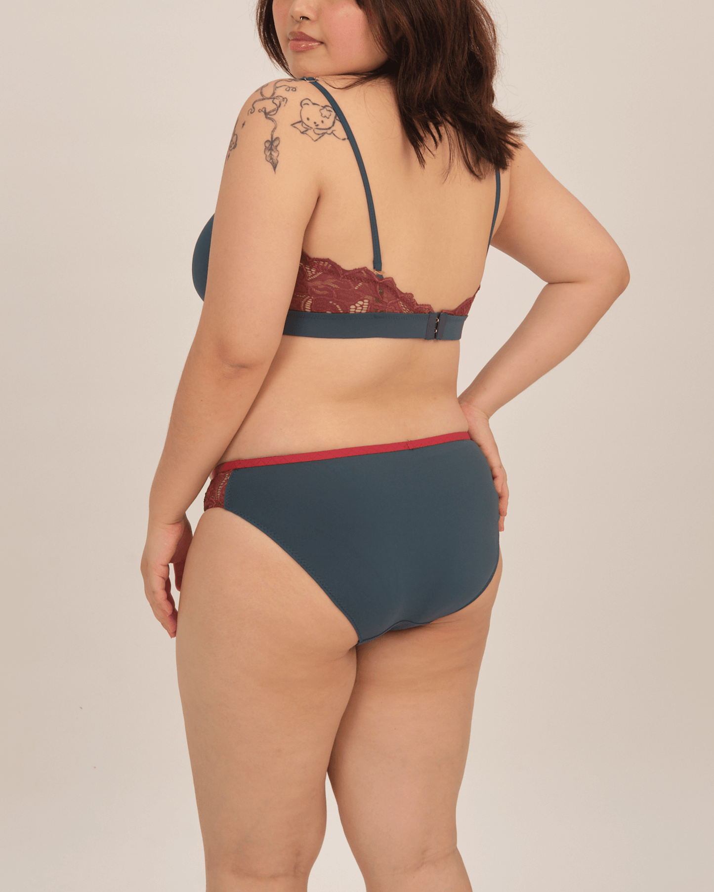 easy does it padded bralette in blackcurrant