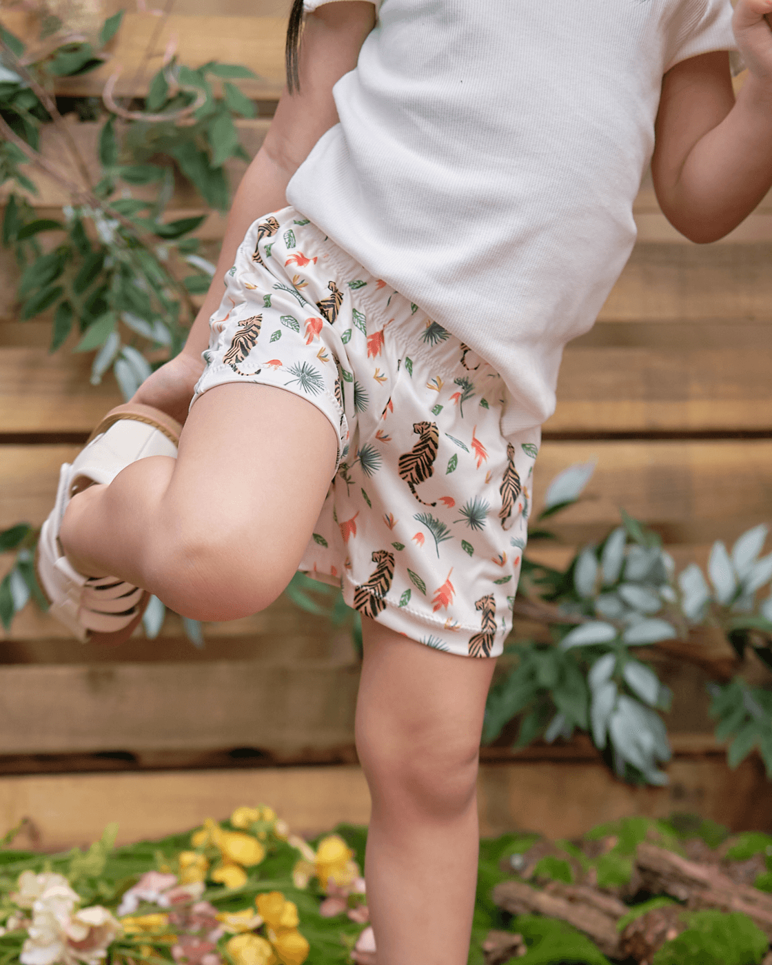 eye of the tiger print shorts (kids)