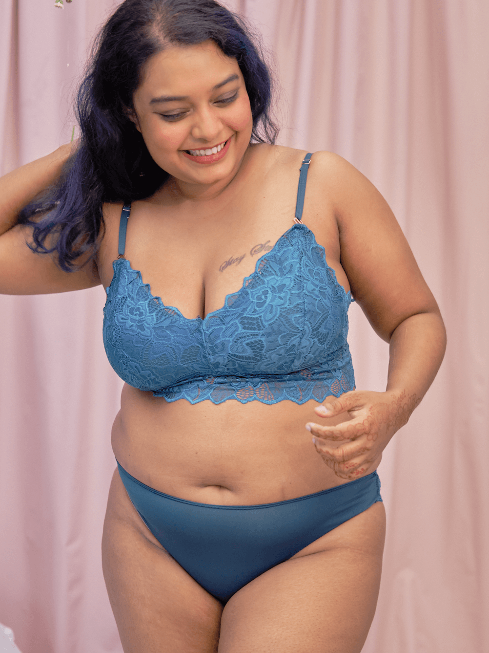 winning streak padded bralette in lagoon